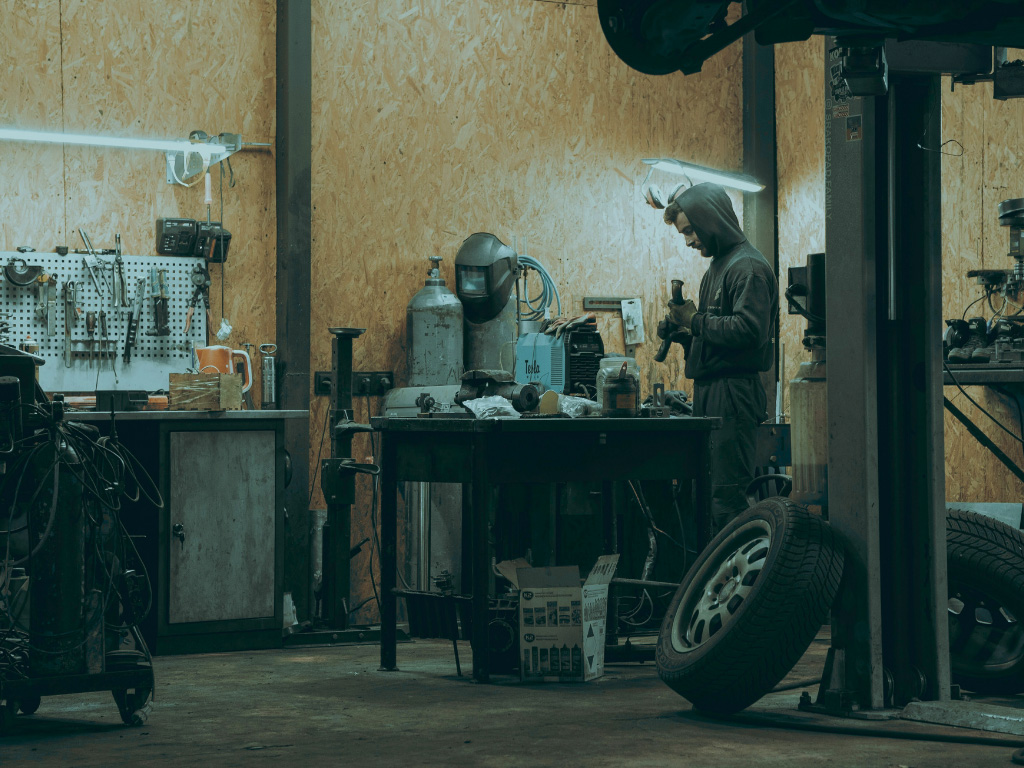 Garage & Workshop Networks